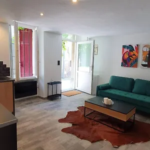 https://studio-en-plein-cur-de-la-ville.fr-provencehotel.com